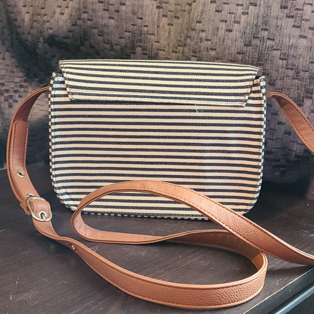 Like new square purse - Picture 3 of 6